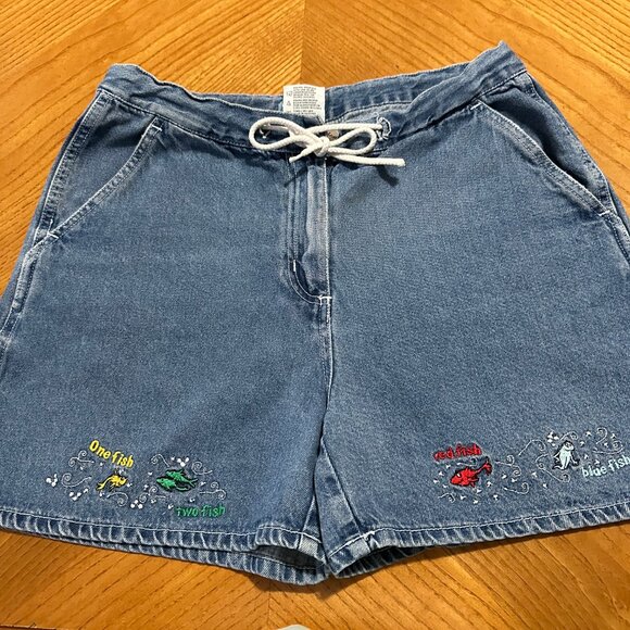 Dr Seuss Women's Denin Jean Shorts Size 13/14 - Picture 1 of 10